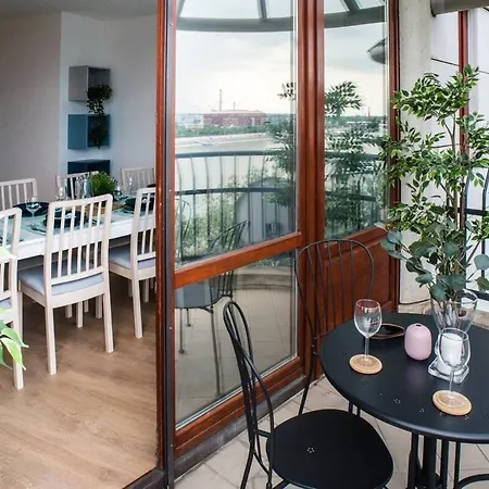Two-storey Riverside Panorama Apartament *